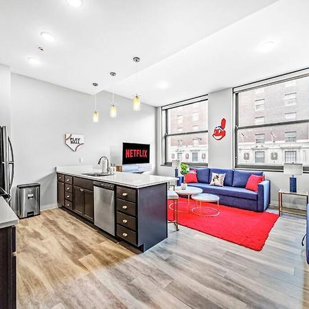 2Br Unit In The Heart Of Dt With View Of Playhouse Square, Pool & Gym Access- 305 Leilighet Cleveland Eksteriør bilde